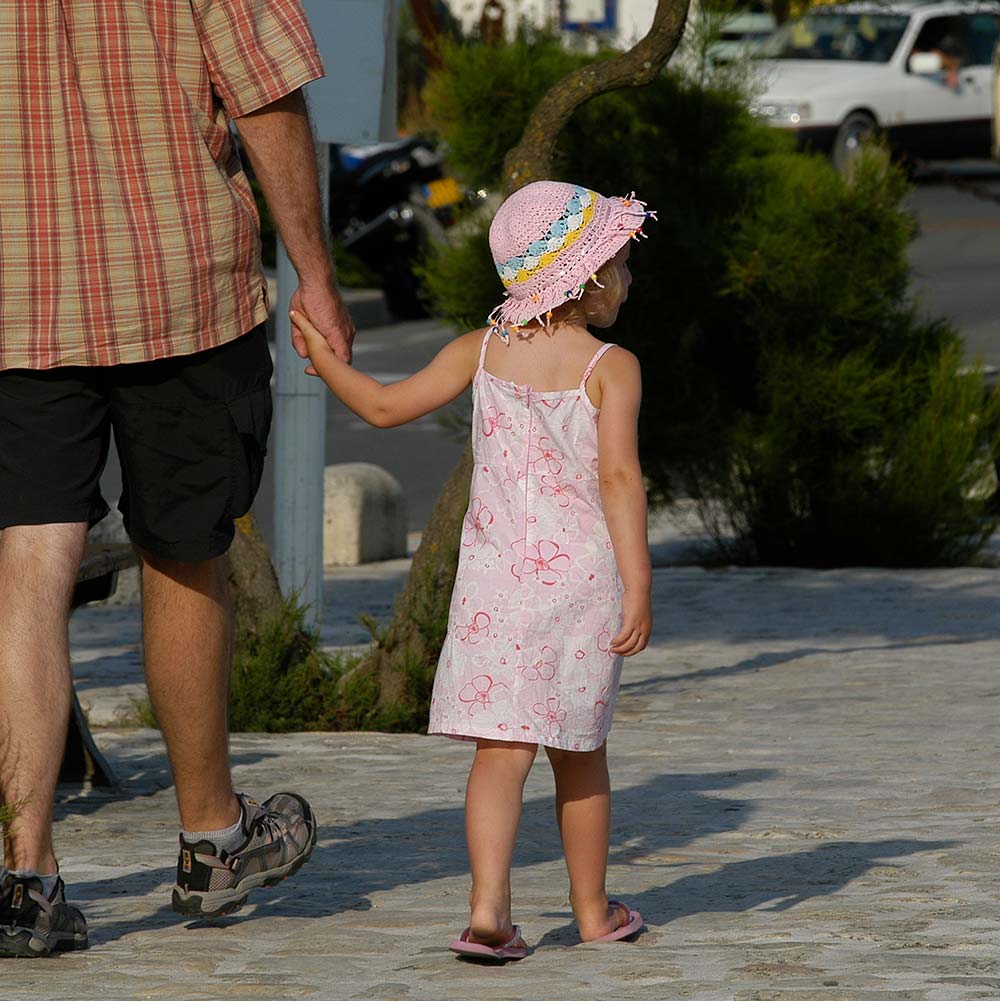 Father and daughter on camping vacation in Oléron