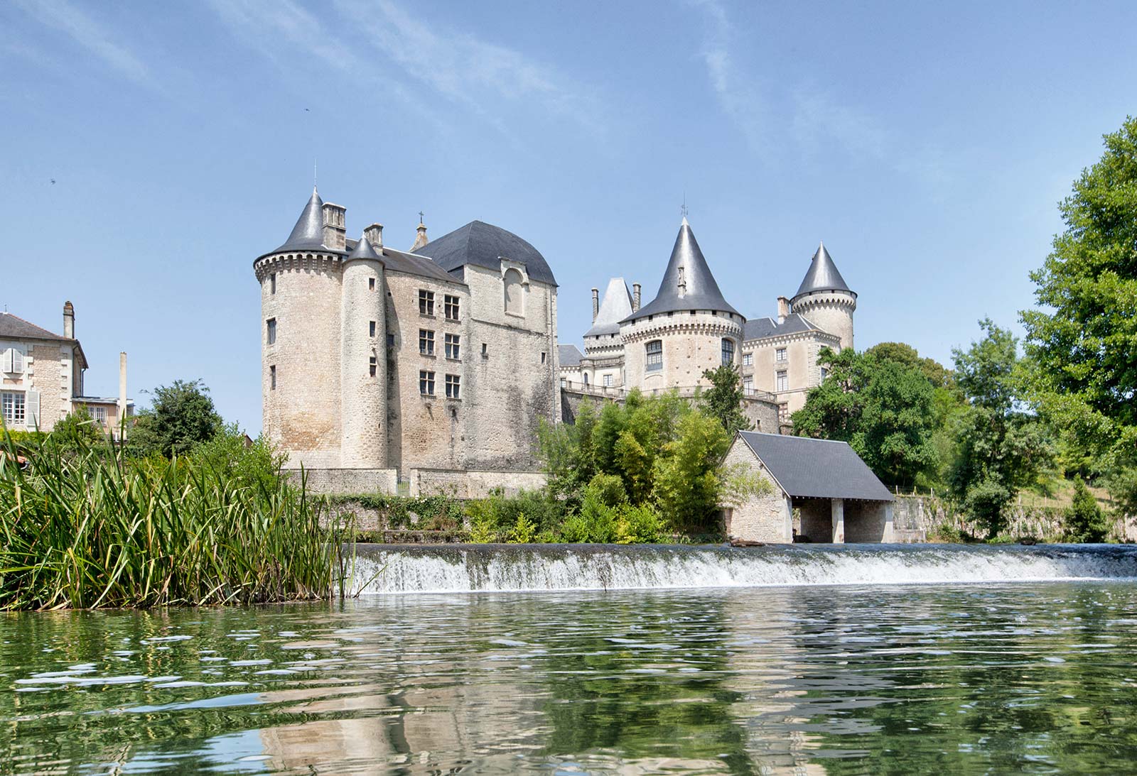 Chateau_de_Verteuil-sur-Charente_39895